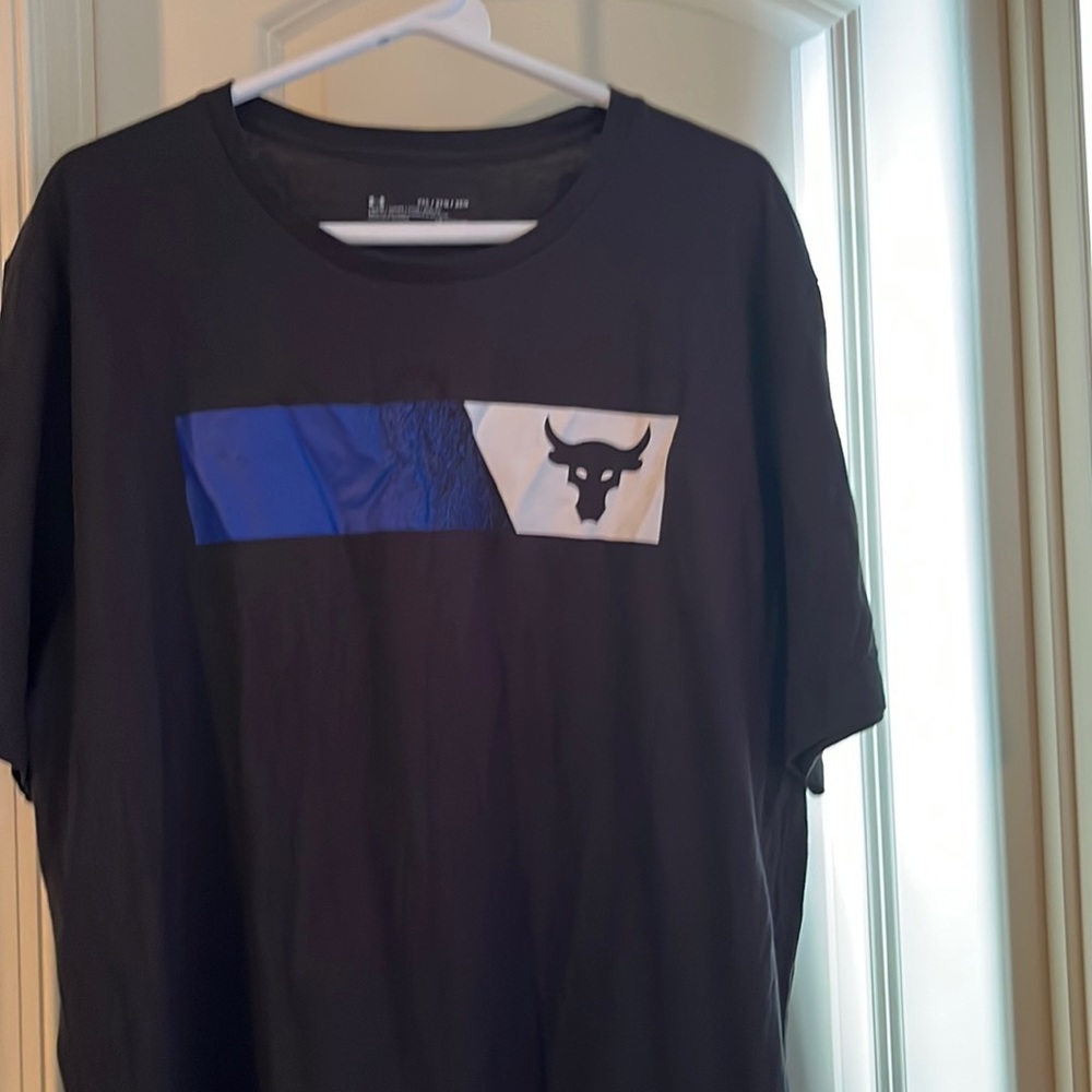 Men’s Under Armour T-shirt